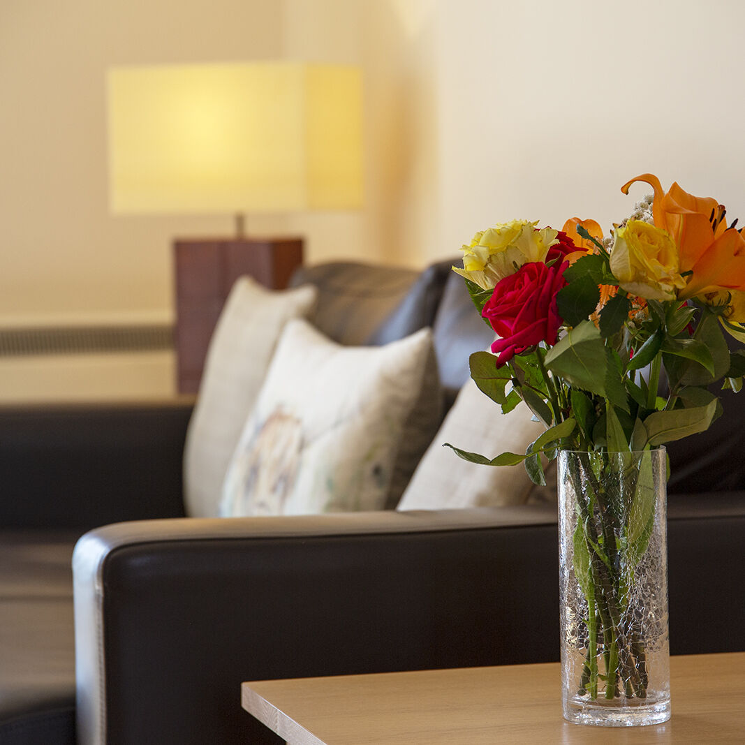 Apartment 14 Lounge