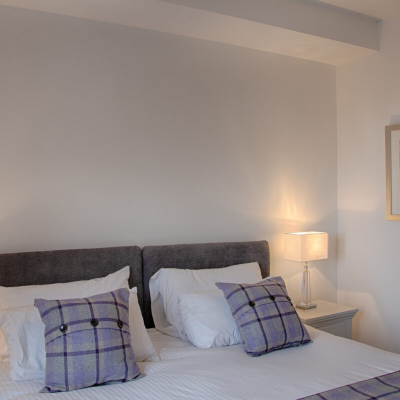 Dornoch Apt 9 4